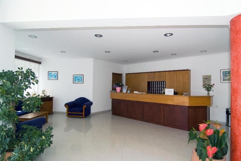 Hotel Lilium Agia Marina Exterior foto